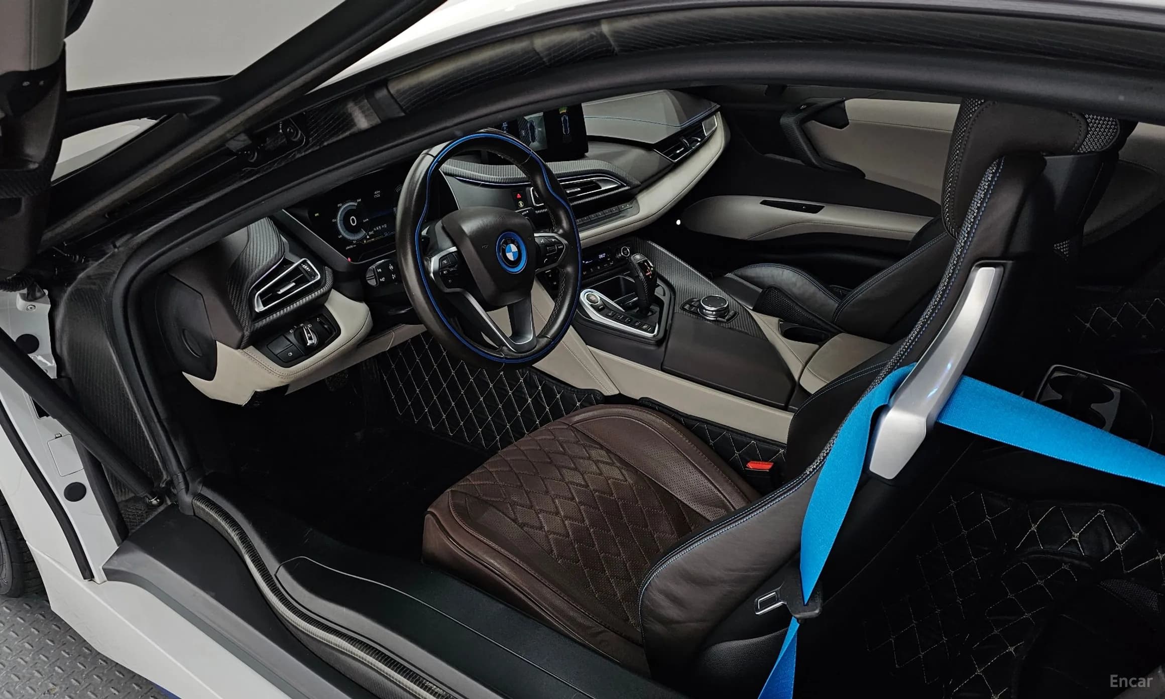 i8