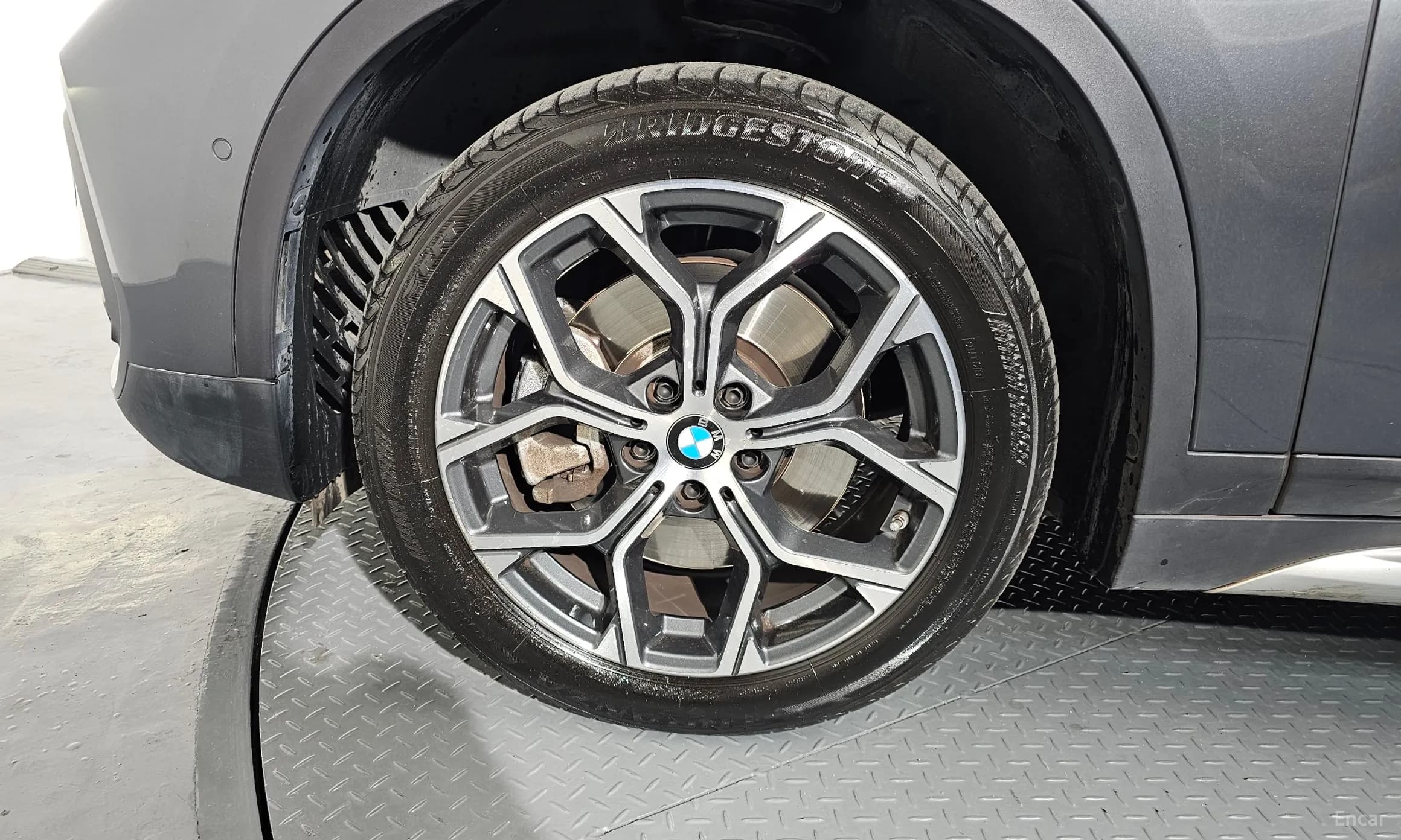 X1 (F48)