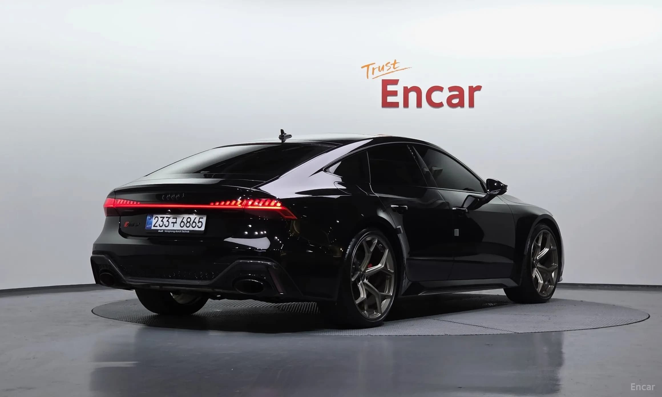 RS7 (4K)