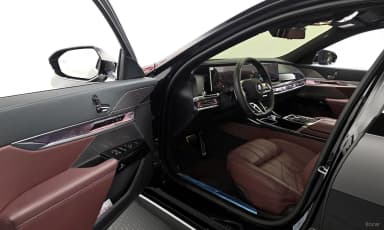 7 Series (G70)