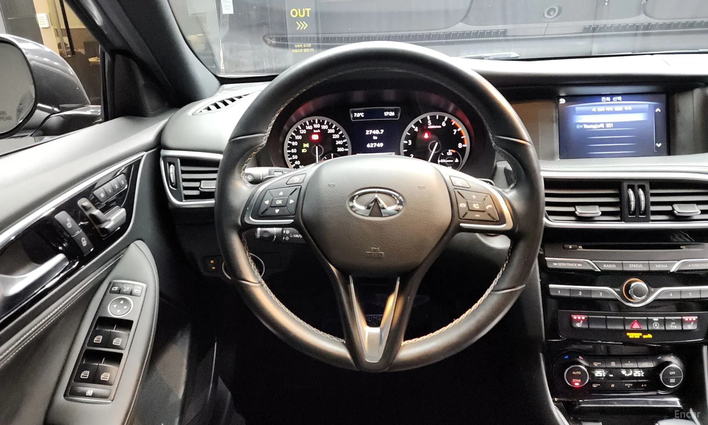 Q30