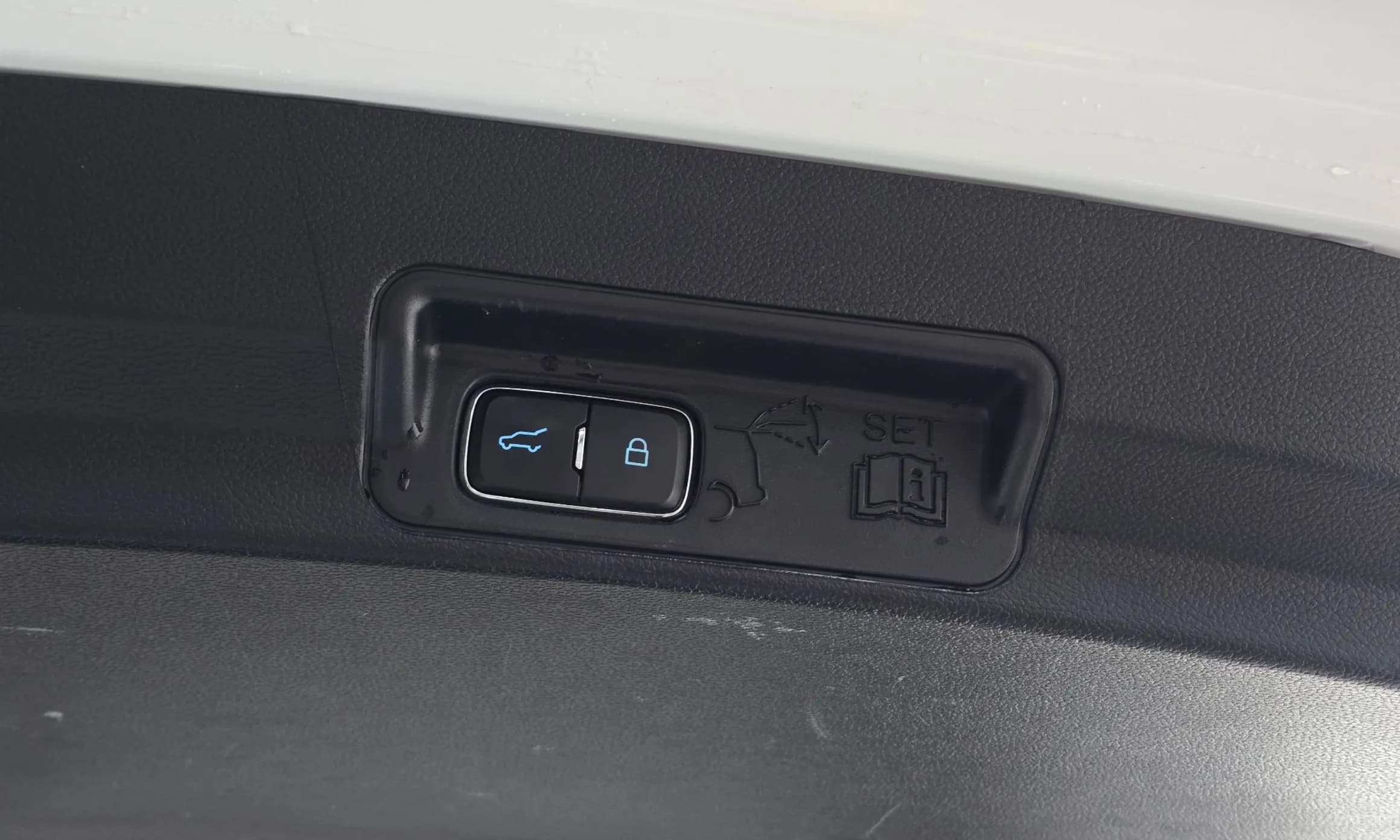 Explorer 6th Generation