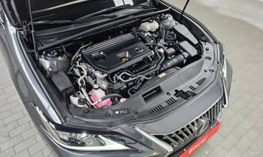 ES300h 7th Generation