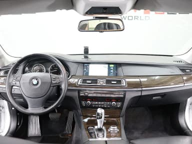 7 Series (F01)