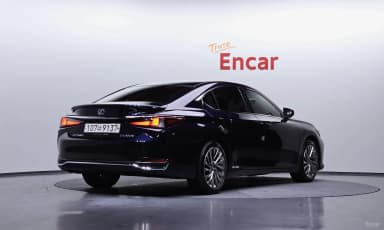 ES300h 7th Generation