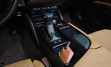 ES300h 7th Generation