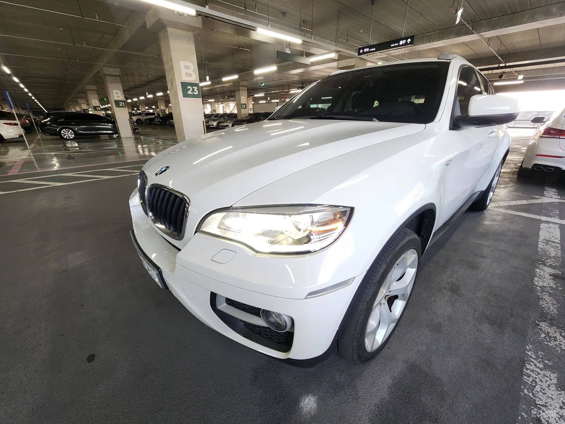 X6 (E71)