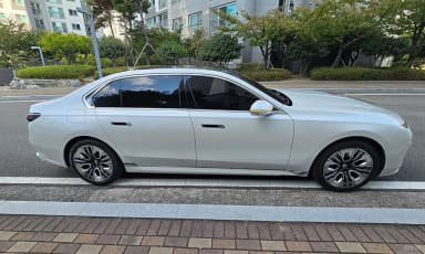 7 Series (G70)