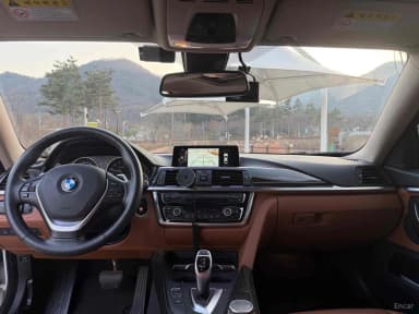 Series 4 (F32)