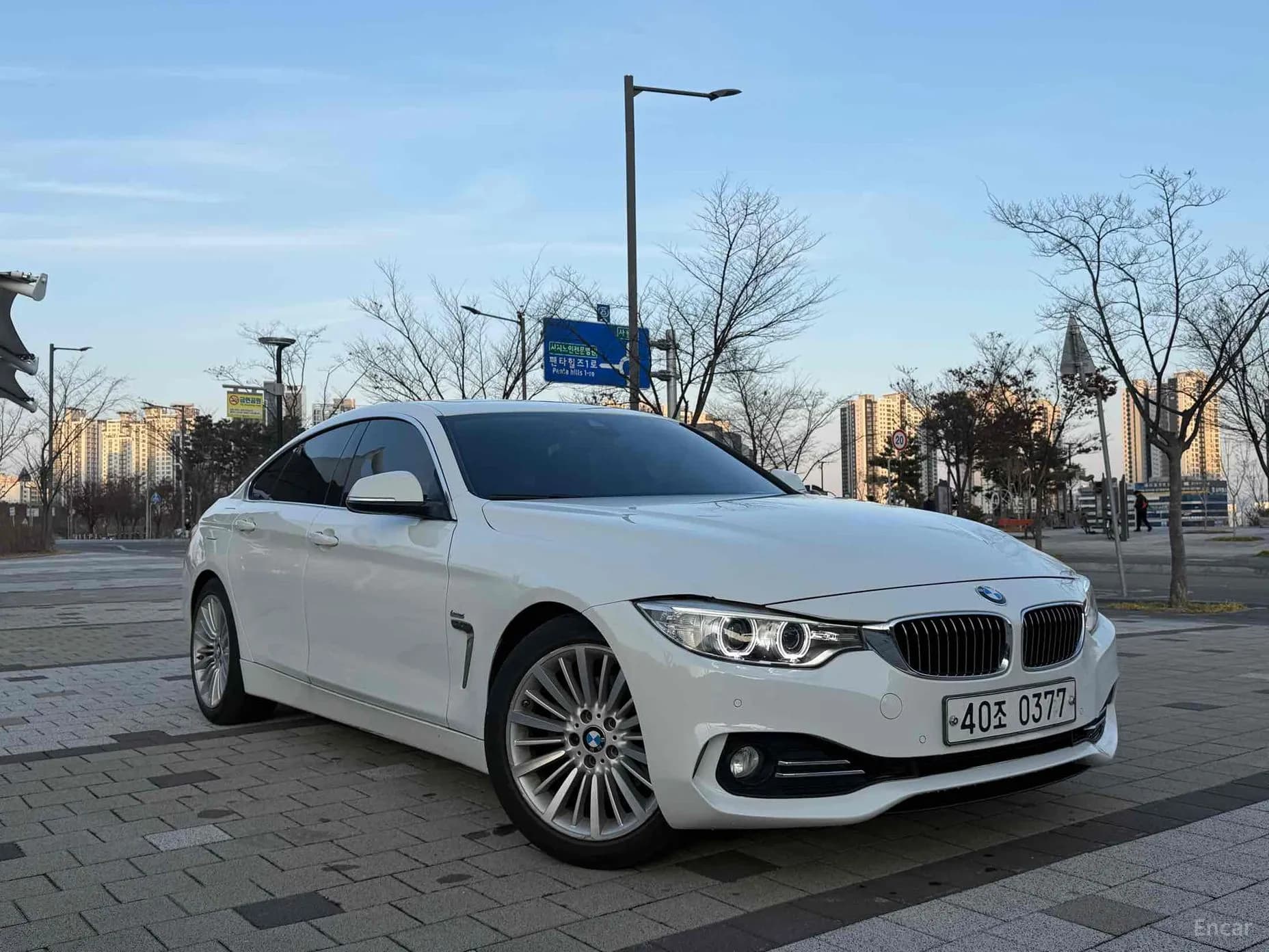 Series 4 (F32)