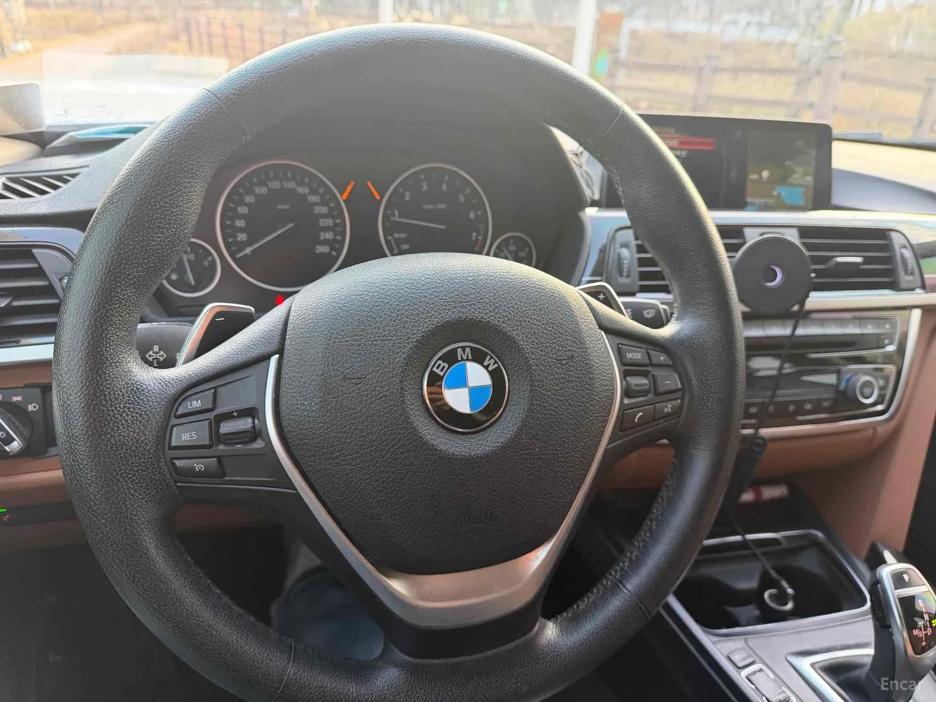 Series 4 (F32)