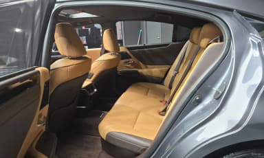 ES300h 7th Generation