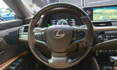 ES300h 7th Generation