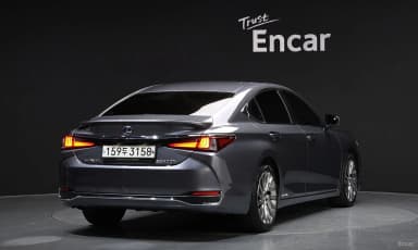 ES300h 7th Generation