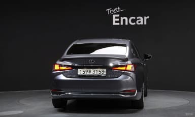 ES300h 7th Generation