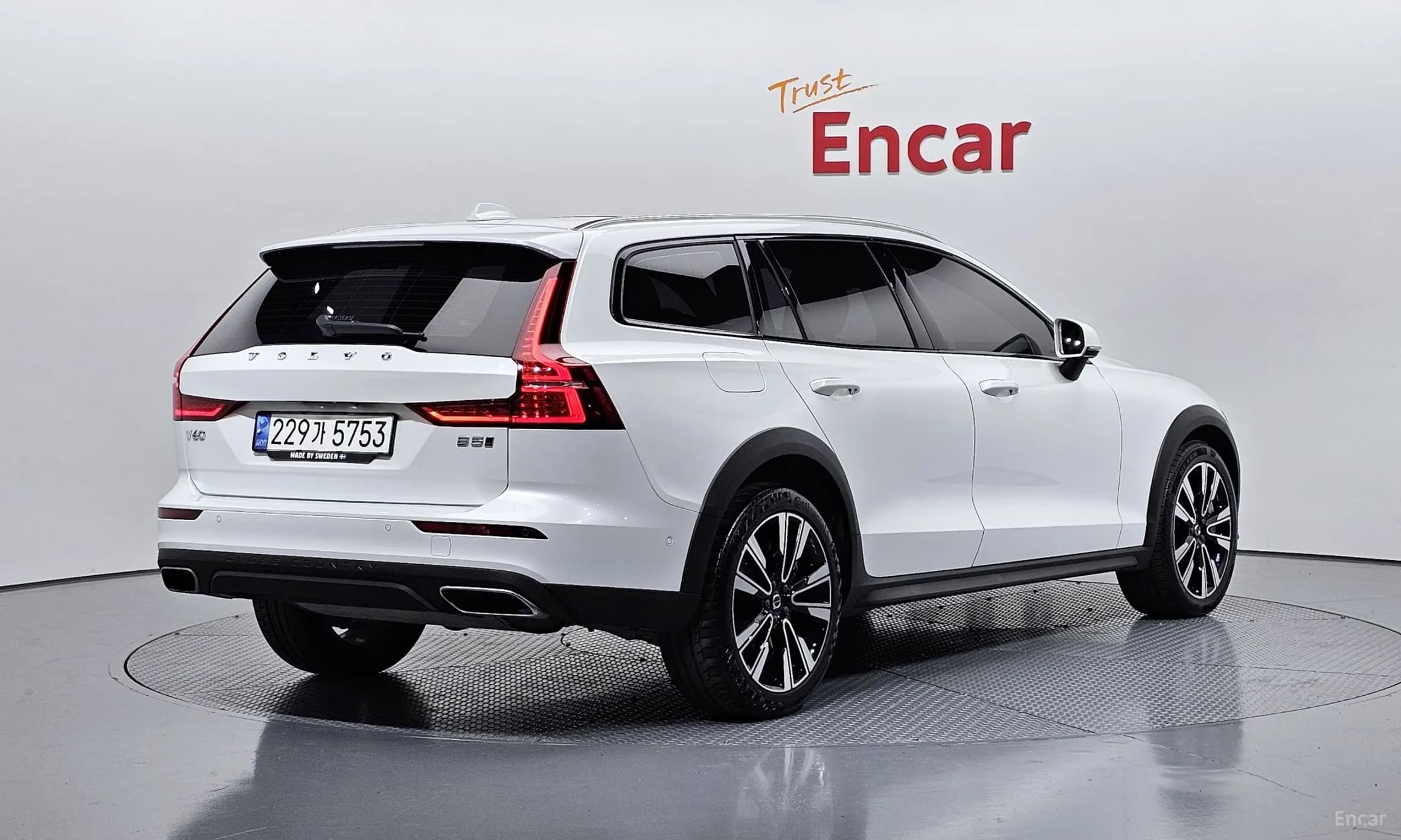 V60 Cross-Country 2nd Generation