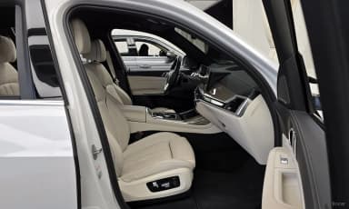 X7 (G07)