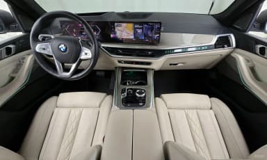 X7 (G07)