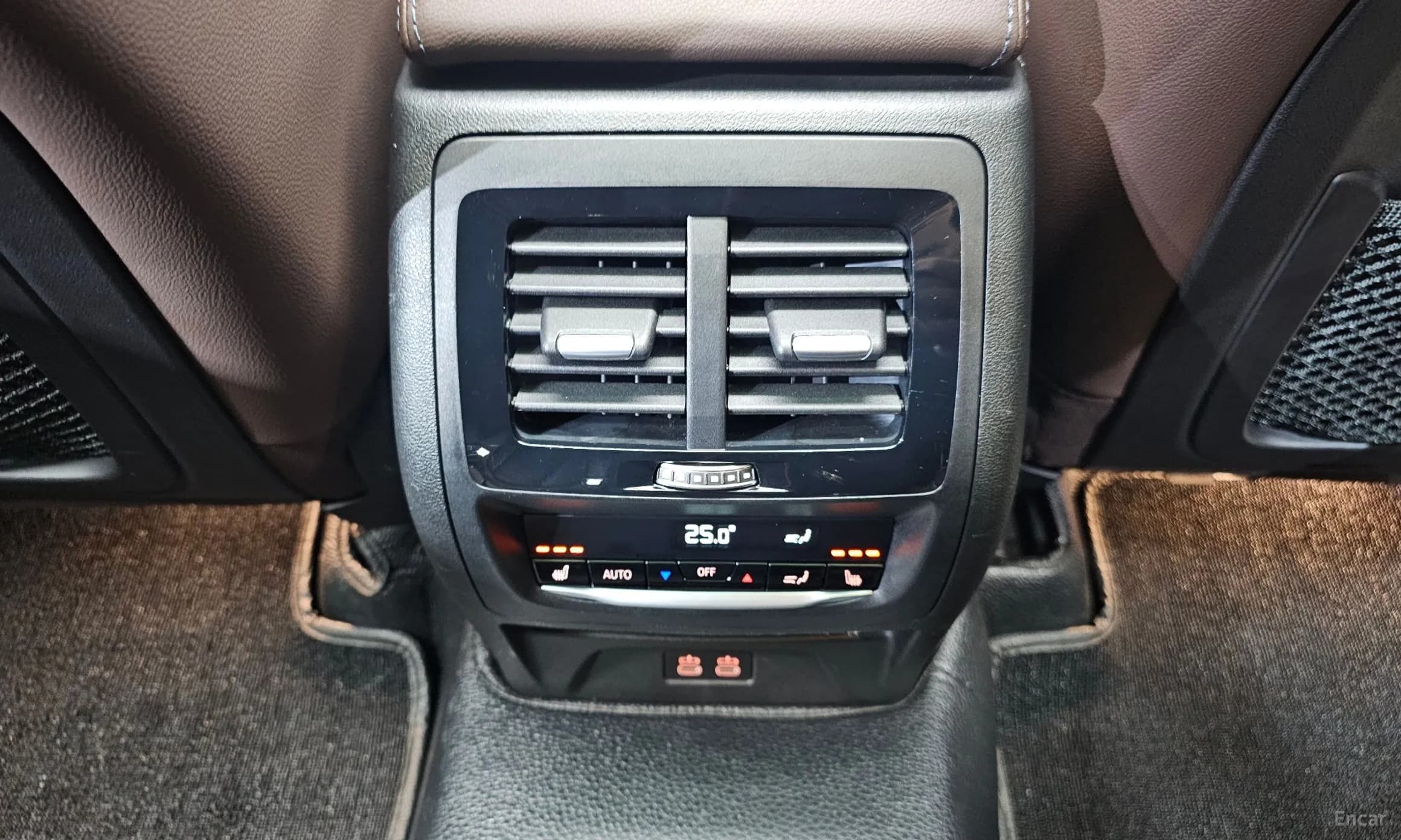 X4 (G02)