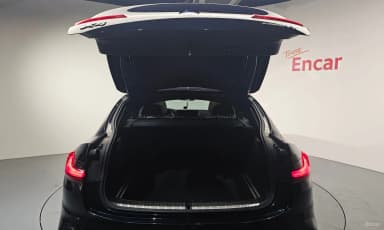 X4 (G02)