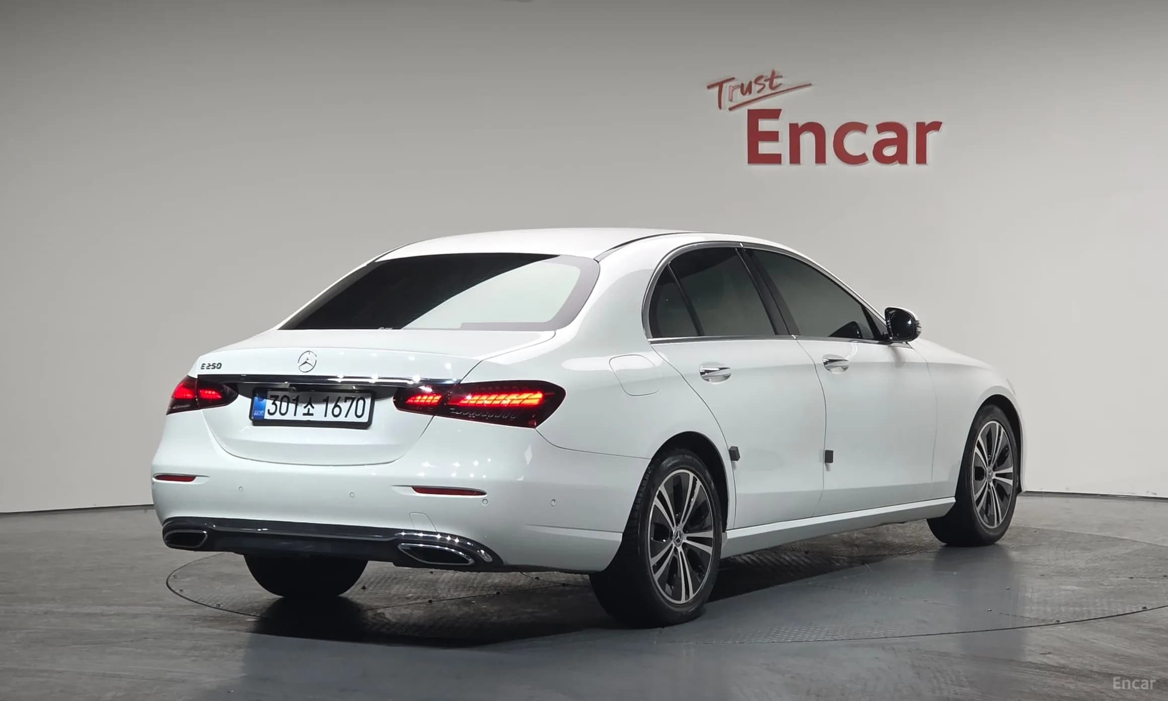E-Class W213