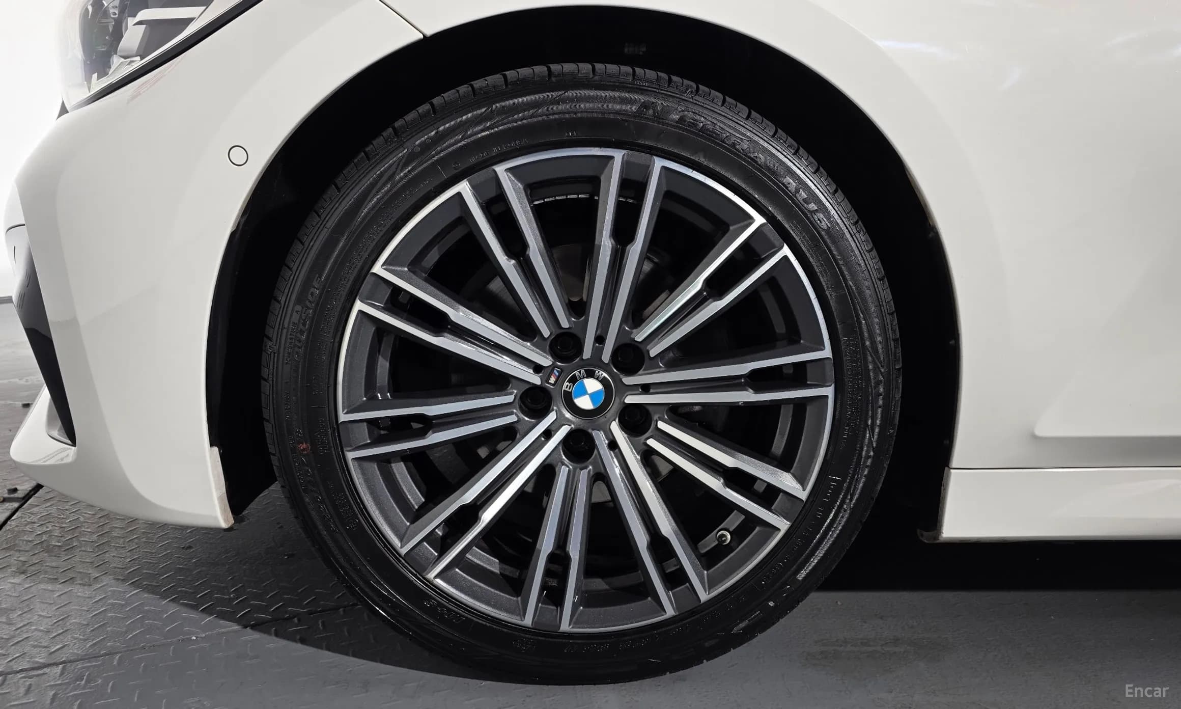 3 Series (G20)