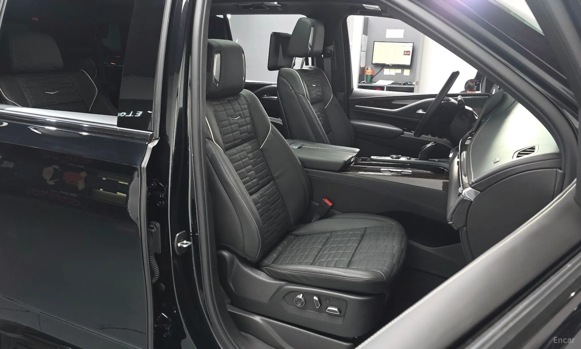 Escalade 5th Generation