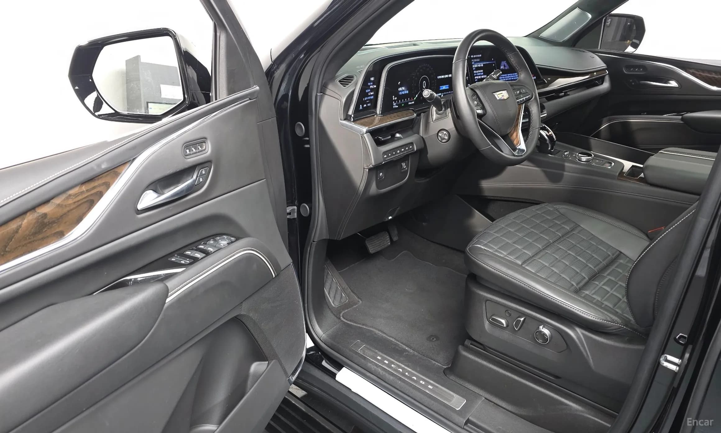 Escalade 5th Generation