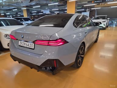 5 Series (G60)