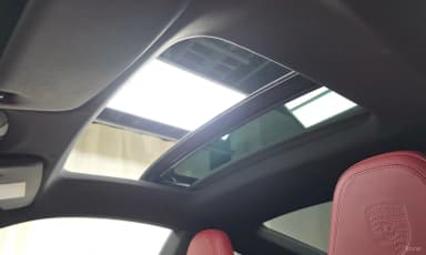 911 (992)