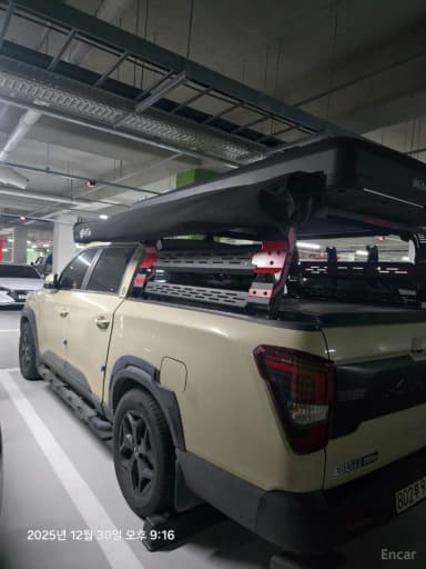 Rexton Sports Khan