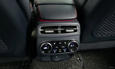 GV70