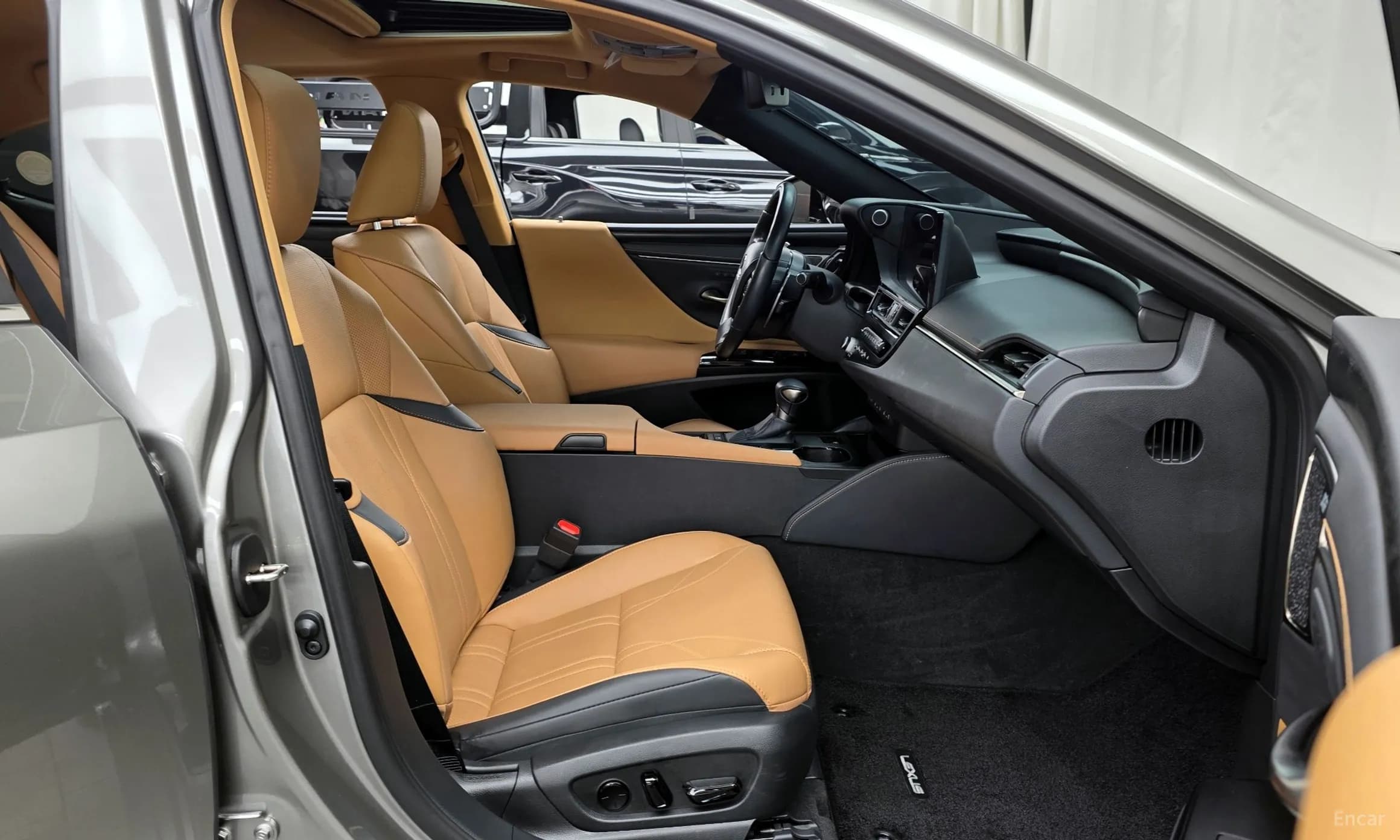 ES300h 7th Generation