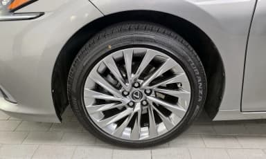 ES300h 7th Generation