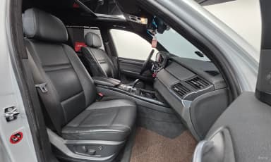 X5 (E70)