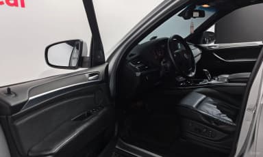 X5 (E70)