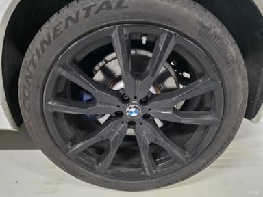X7 (G07)