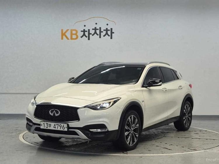 QX30