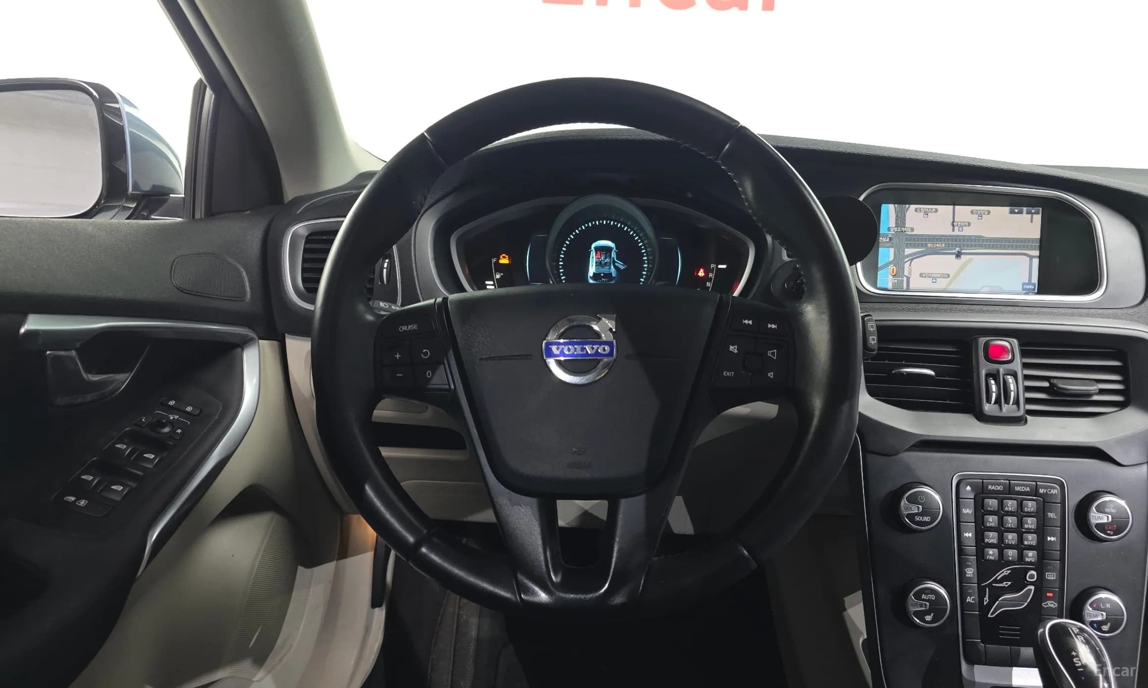V40