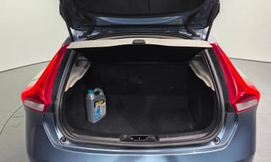 V40