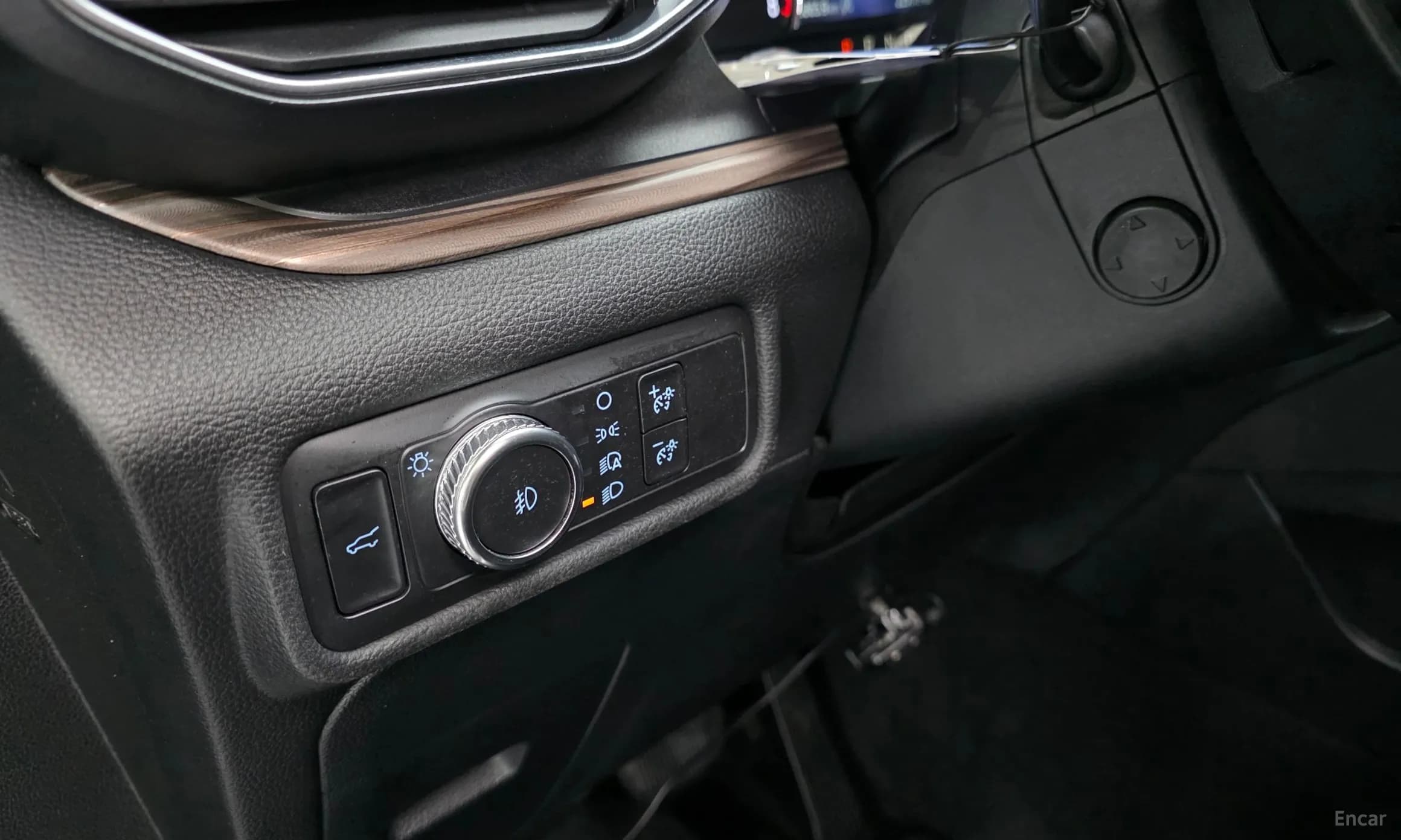 Explorer 6th Generation