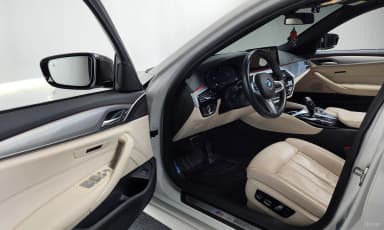 5 Series (G30)
