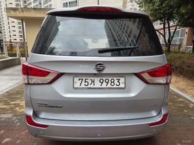 Korando Turismo