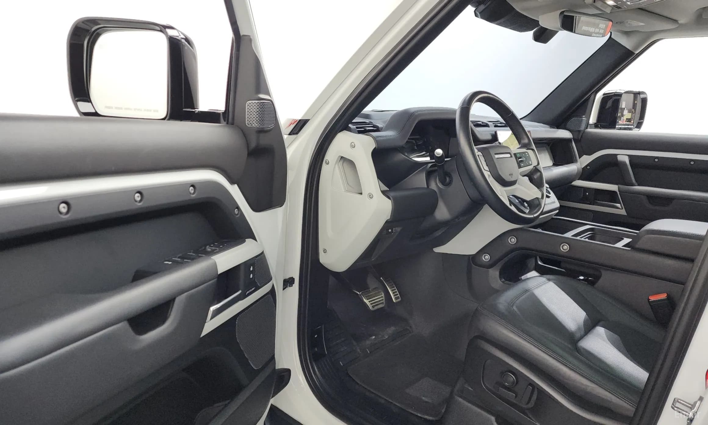 Defender (L663)
