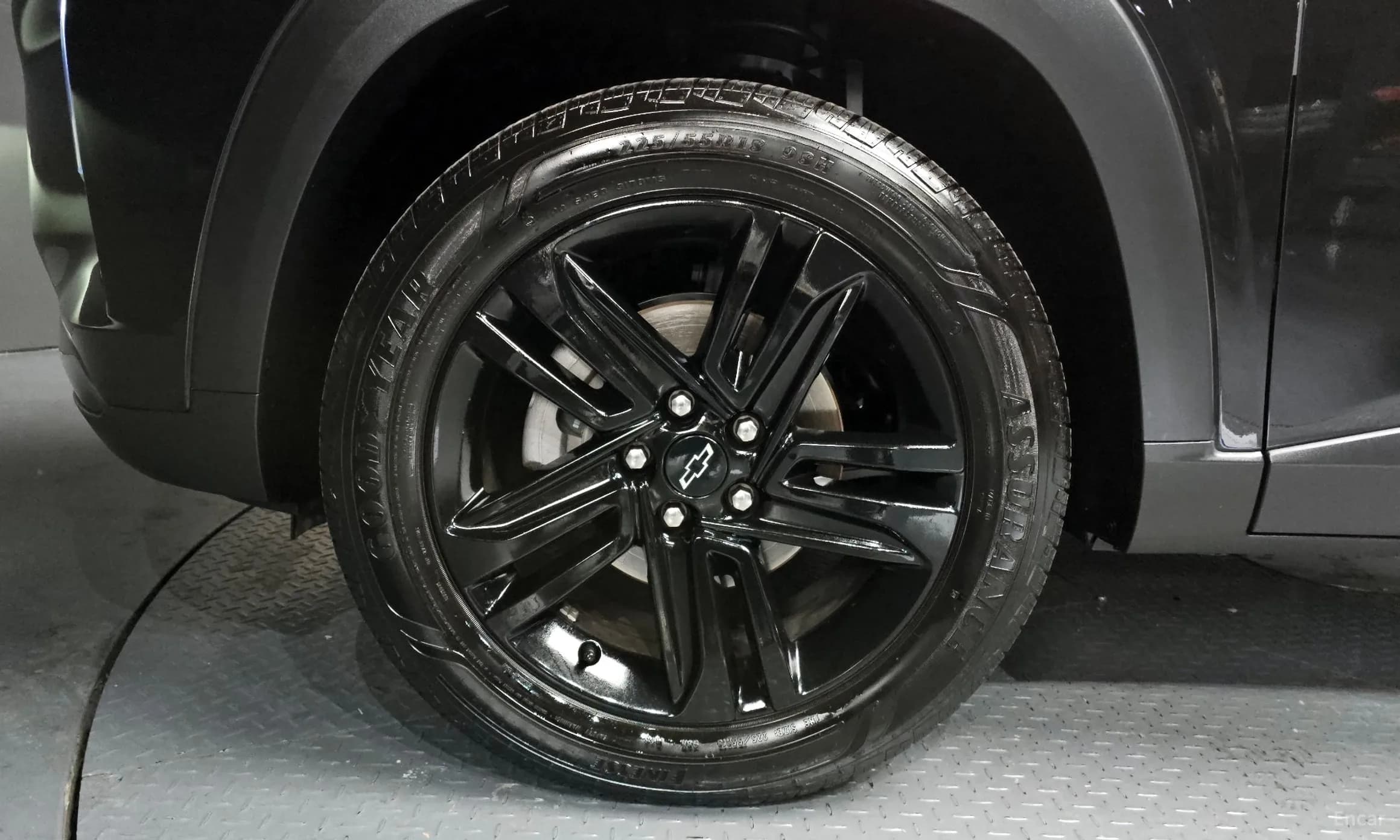 Trax Crossover