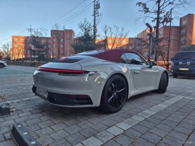 911 (992)