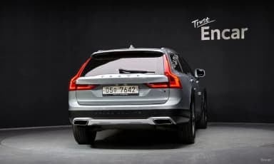 V90 Cross Country