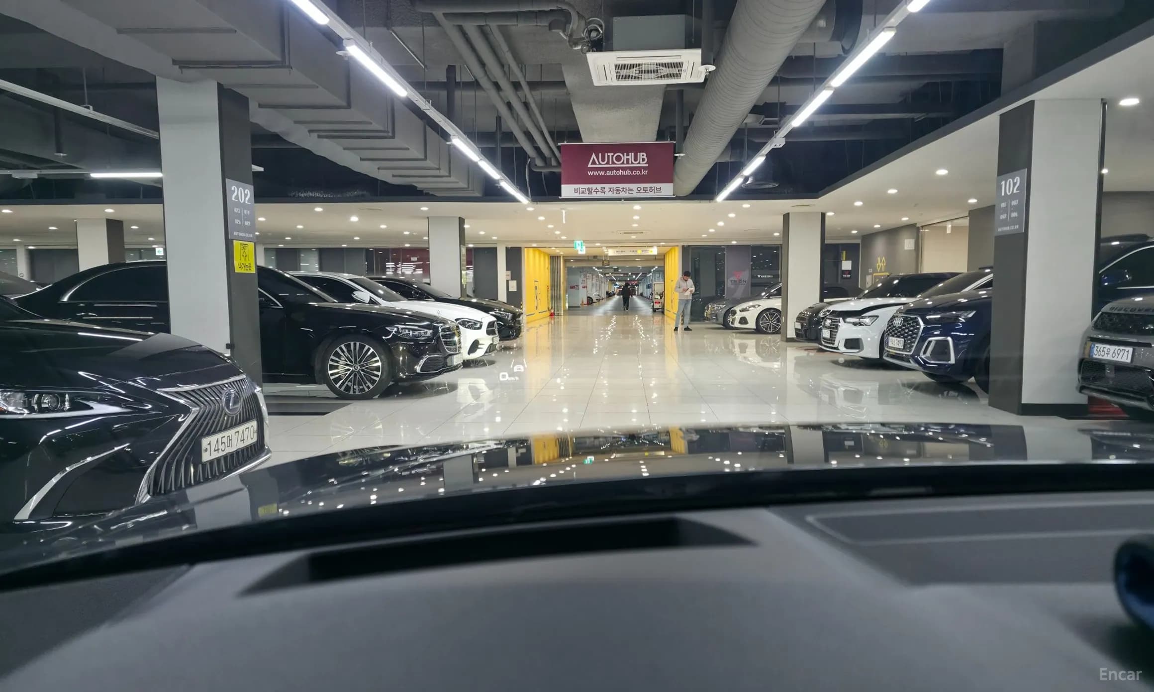 A6 (C8)