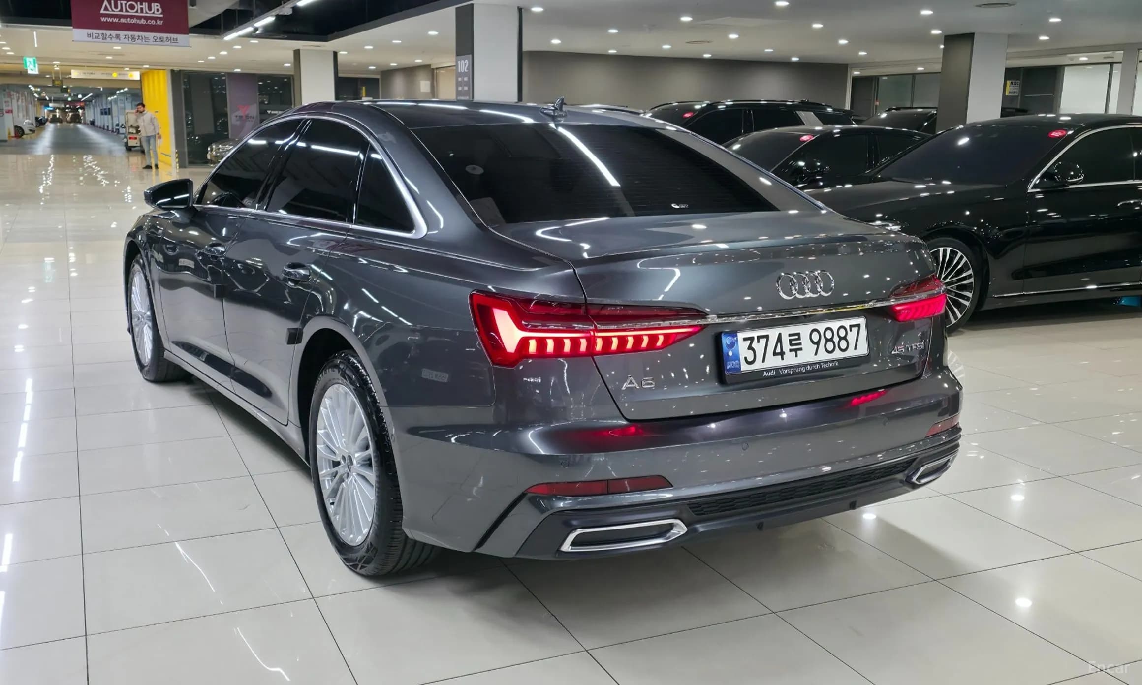 A6 (C8)