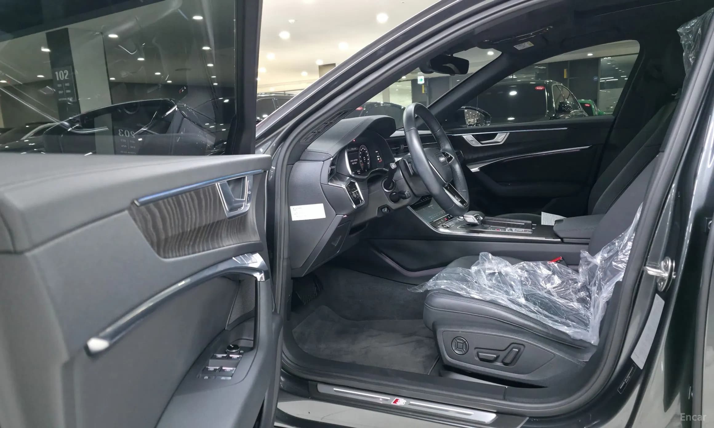 A6 (C8)
